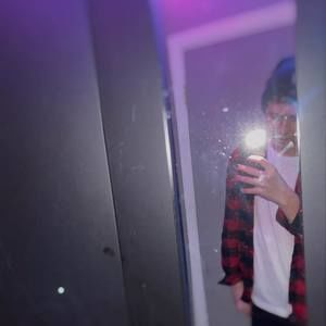 Meet your Posher, Cameron